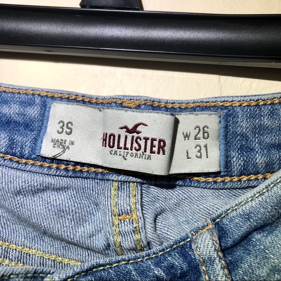 Light Wash HOLLISTER Jeans - Picture 5 of 8